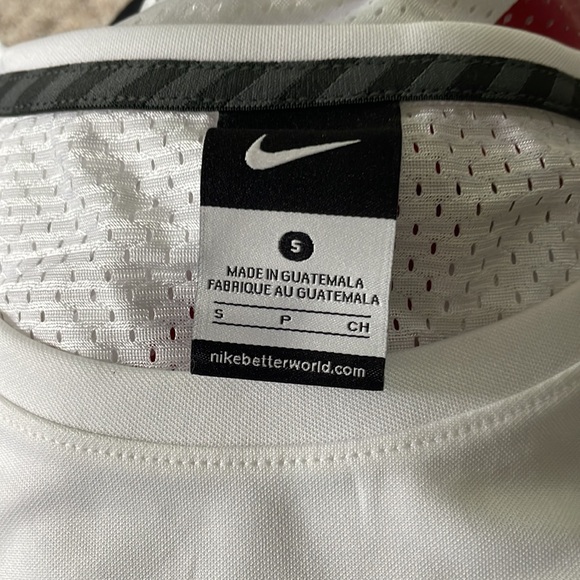 Top - Picture 3 of 5